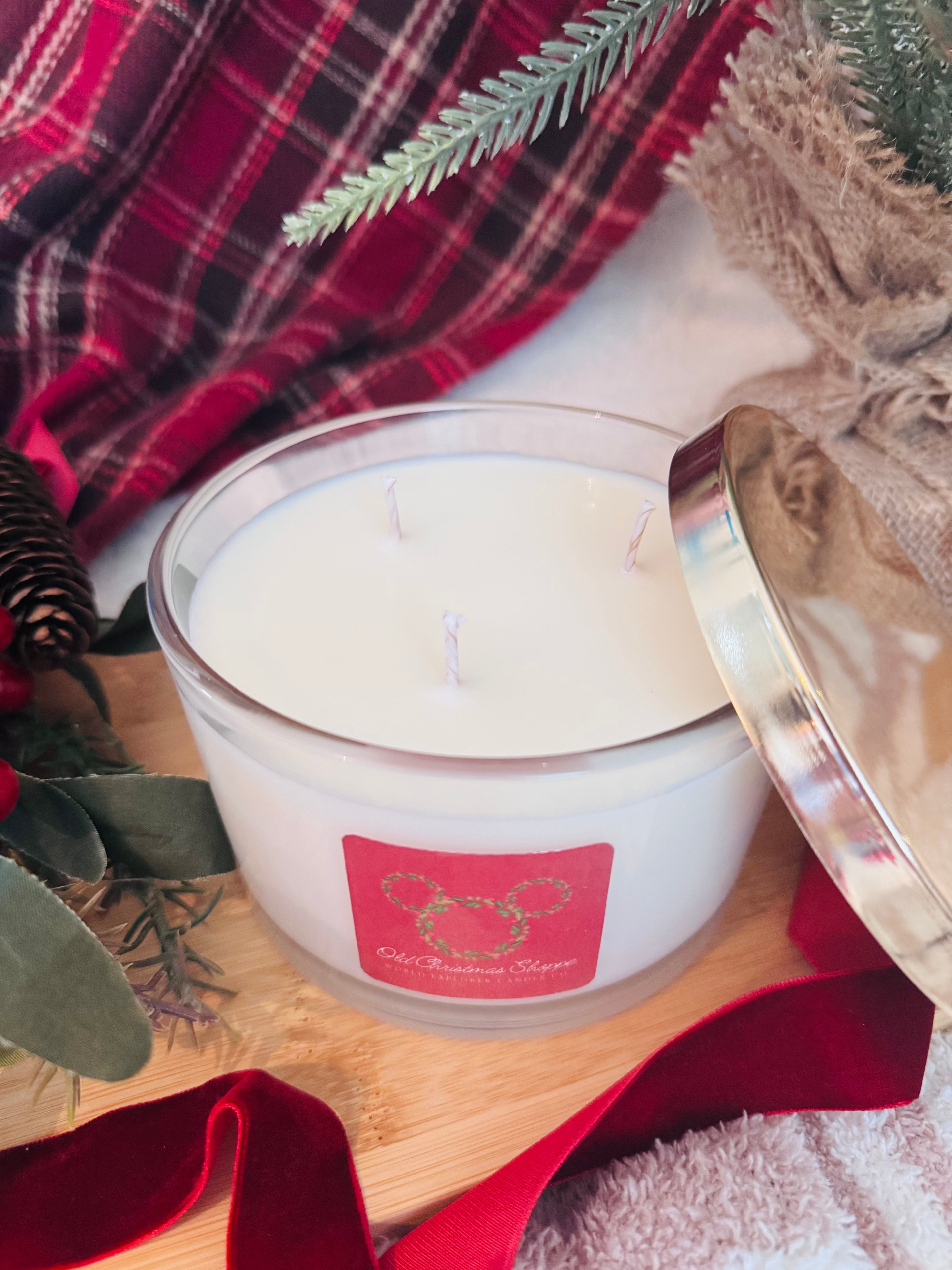 Old Christmas Shoppe Candle